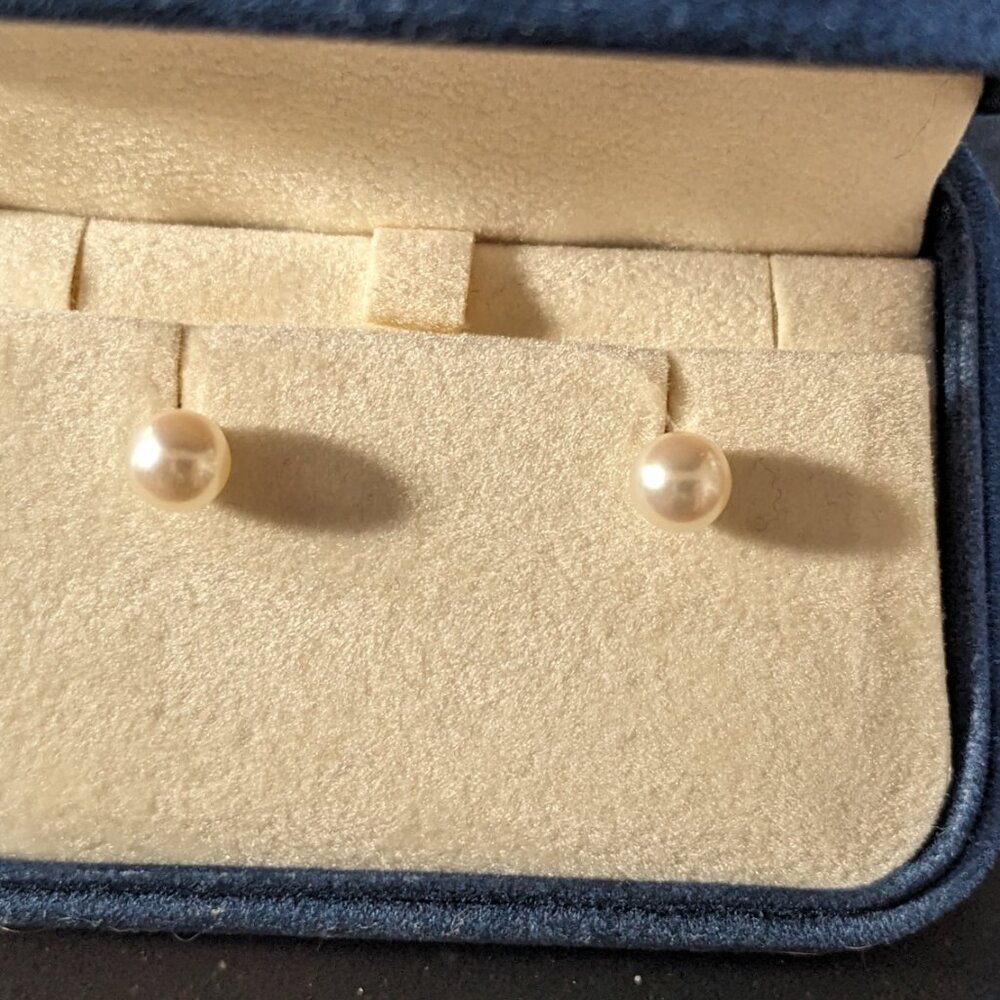 Mikimoto 18K Gold Pearl Earrings - Picture 3 of 7
